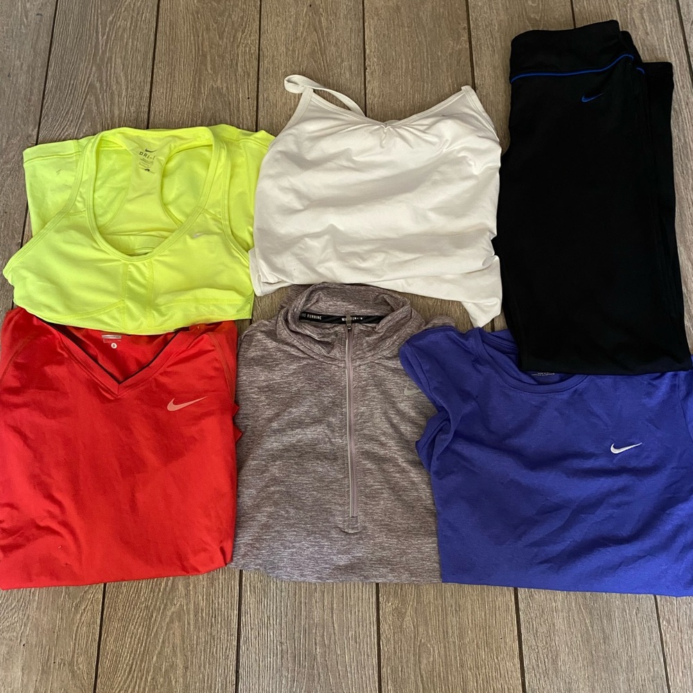 Nike Dri fit Womens size small athletic tops bundle